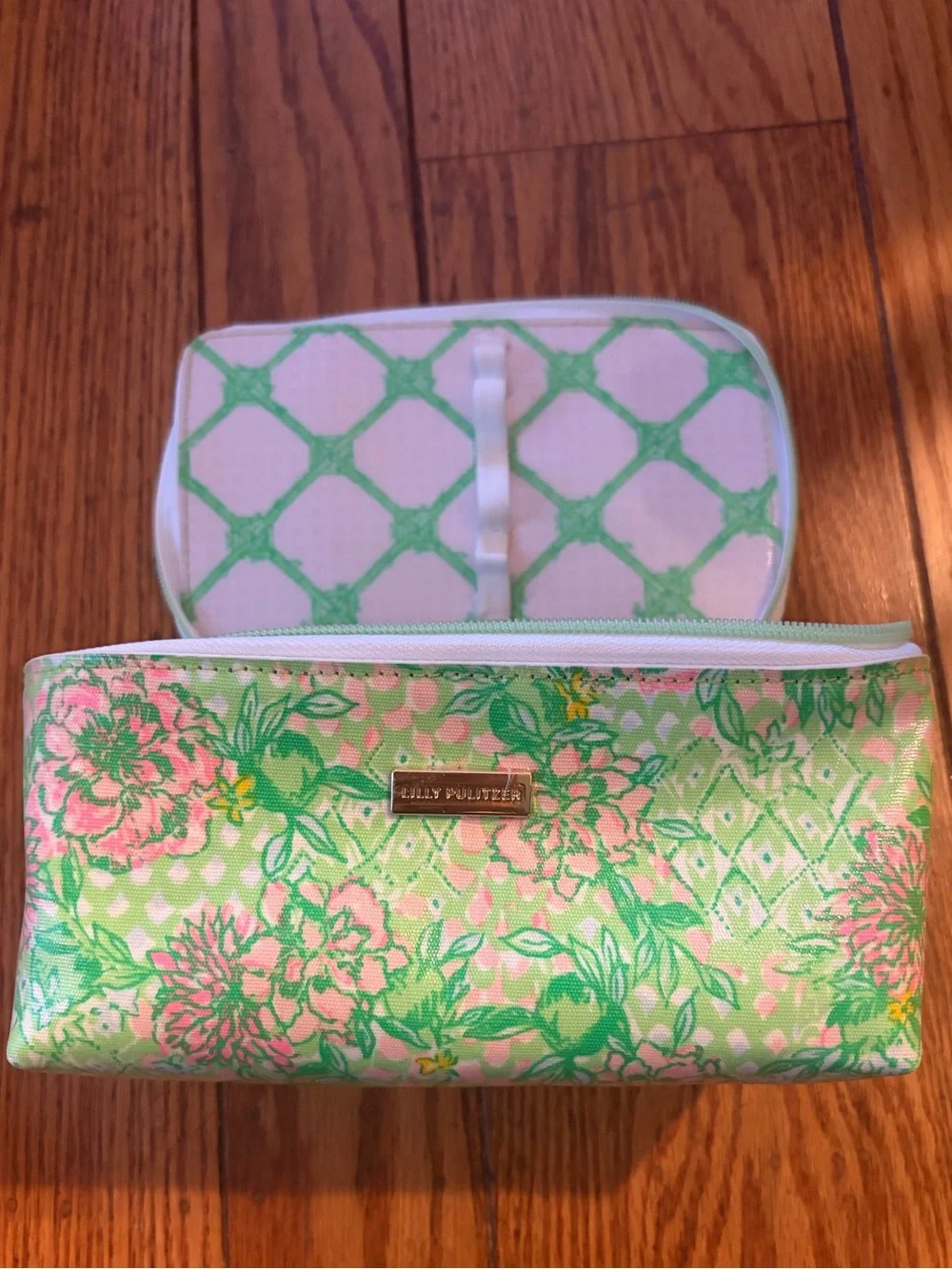 🆕 Lilly Pulitzer Floral Lime Feeling Good Green Travel Cosmetic Vanity Case - NW